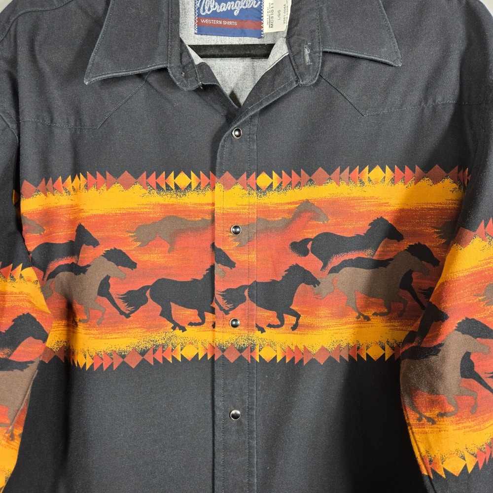 Vintage 90s Wrangler Western Shirt Men Large Black Wild Horse Graphic Pearl Snap - Picture 3 of 11